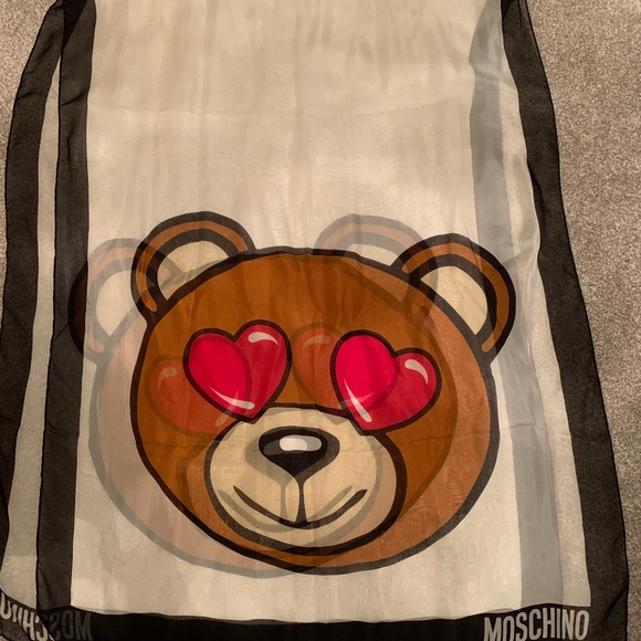 Moschino scarf